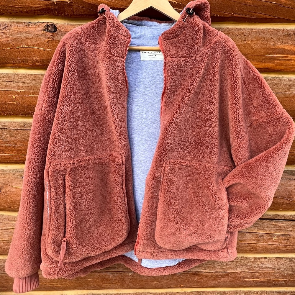 Basin and Rage Pink Sherpa Hoodie Coat M